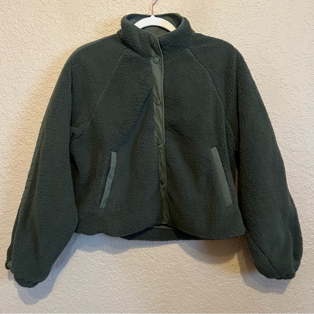 Z Supply High Altitude Cropped Plush Sherpa Winter Green Jacket NWT Medium